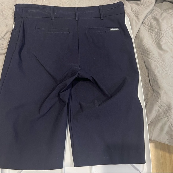 Rekucci Wonen’s Pull-On Bermuda Shorts Size 8 Navy - Picture 2 of 7